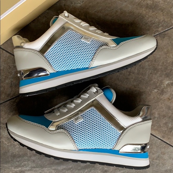 MICHAEL KORS MADDY TRAINER MESH PERFECT SKY - Picture 5 of 16